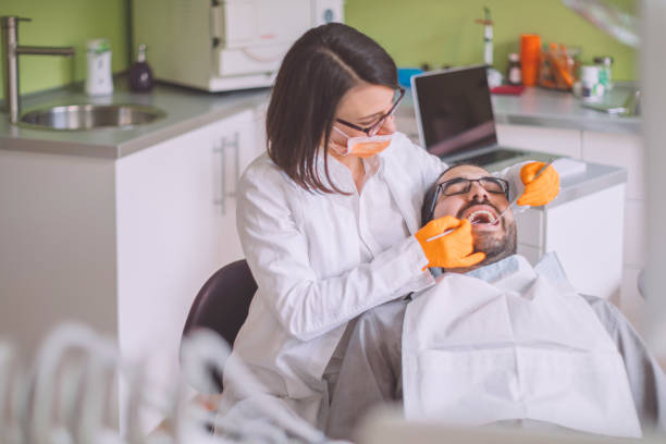 Best Emergency Orthodontic Repairs in Robins, IA